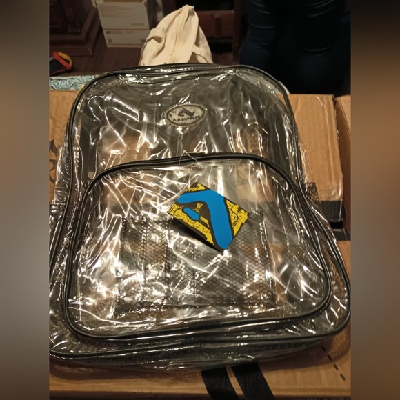 Backpacks - Picture 3 of 7